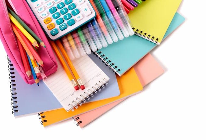 Conte com nossa linha de papelaria escolar