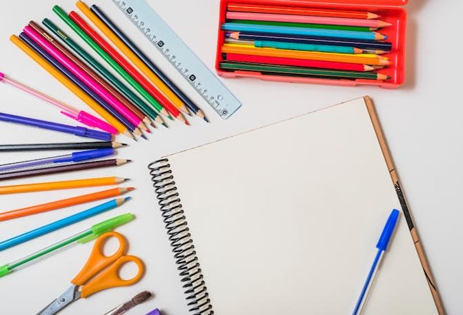 Conte com nossa linha de papelaria escolar