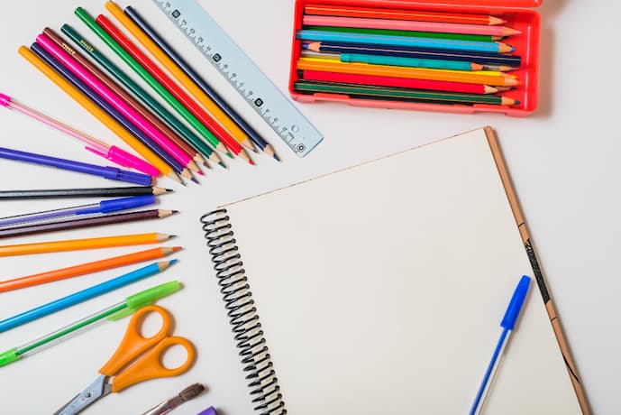 Conte com nossa linha de papelaria escolar